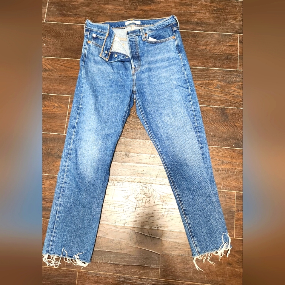 Levi's wedgie fit straight leg crop denim